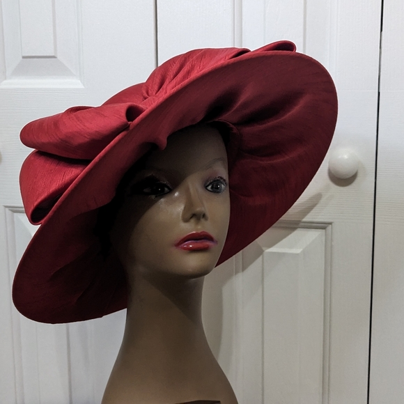 Millerney Hat Collection - Picture 9 of 13